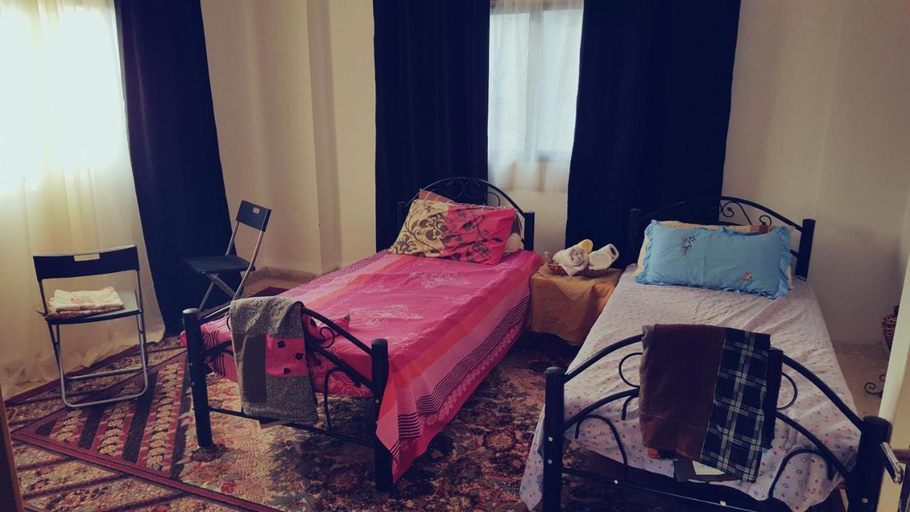 Karak House Hotel Bagian luar foto